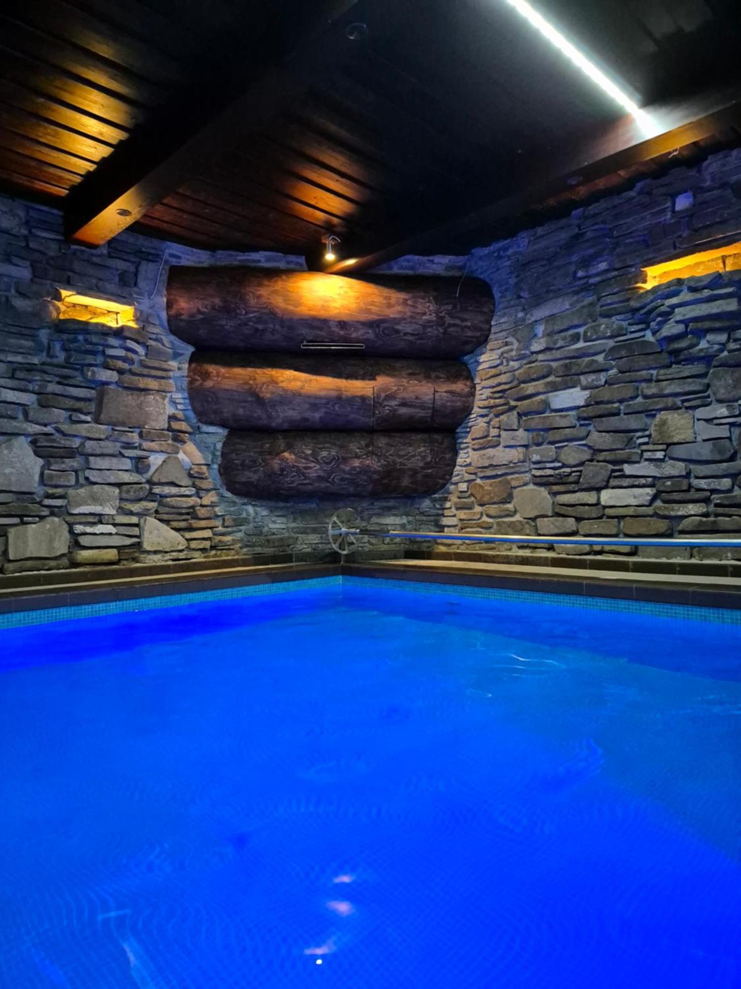 Chata Walczakow -Blue Cave Cottage ザコパネ エクステリア 写真